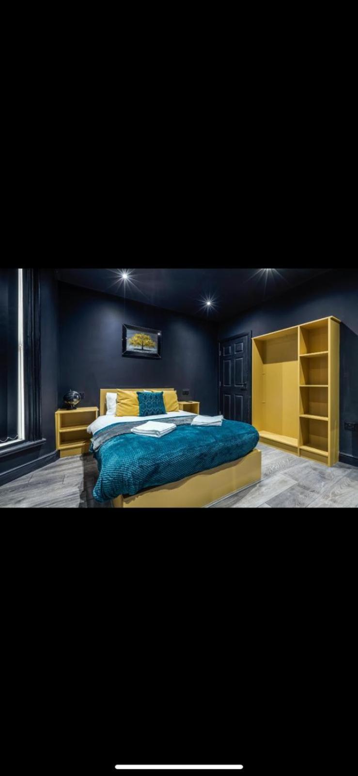 Two Bed Modern Apartment 5Min Walk To Town Centre With Free Parking ! Under New Management Блэкпул Экстерьер фото